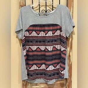 Maurices Grey blue & red Keyhole Back Top
